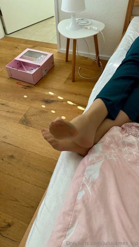 ティーンウェブカメラOnlyFans アートヌード 画像