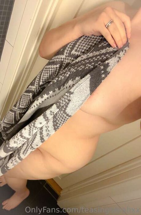 Teasingsarahxxfree ヌードモデル ギャラリー