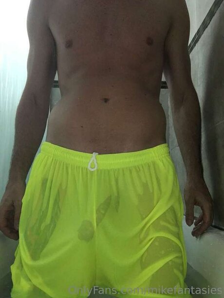 Mikefantasies ホットなモデル 写真