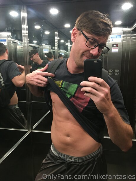 Mikefantasies セクシーなスター 写真