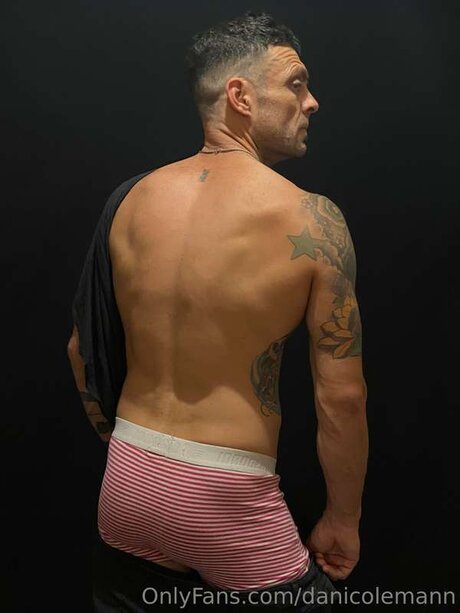 アジアの若者OnlyFans 美しいxxx 写真