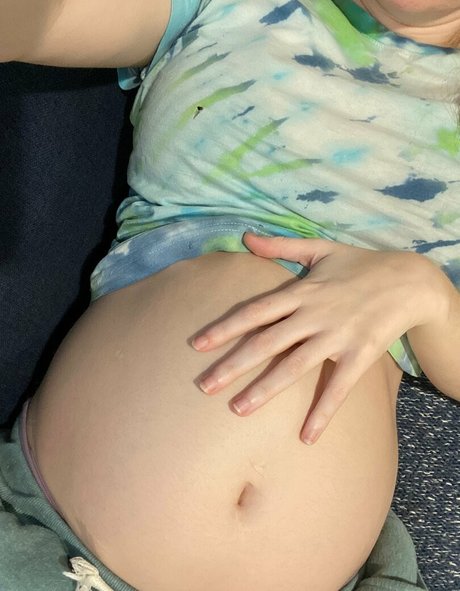 巨乳で曲線美のOnlyFans ポルノ 写真