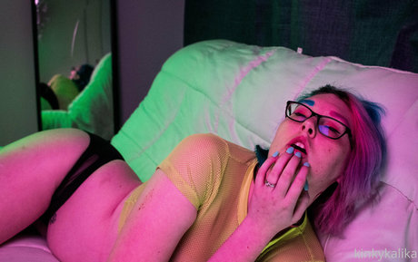 金髪の射精OnlyFans 裸 写真