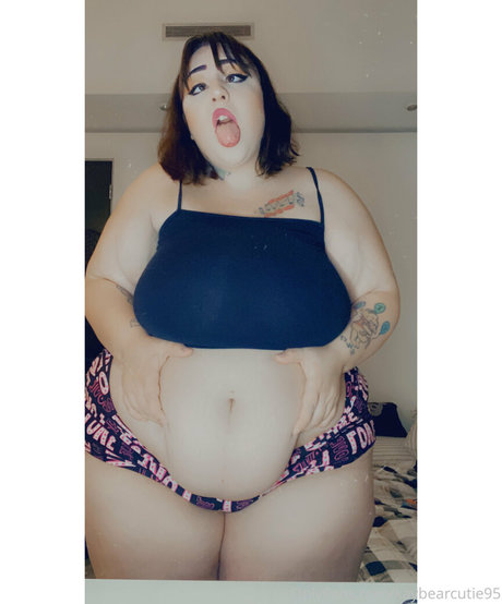 曲線美のランジェリーOnlyFans ヌード 画像