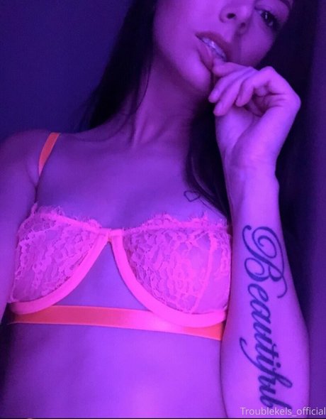 成熟した黒人女性オンリーファンズ セクシーヌード ギャラリー