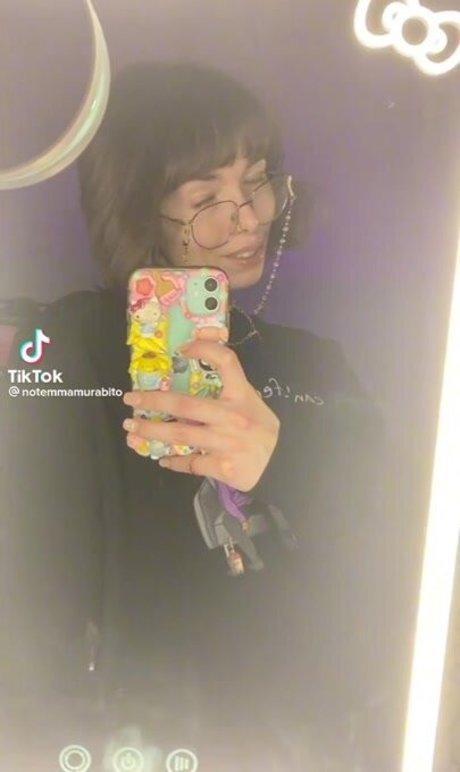 Emma Grace Murabito 美しいスター 写真