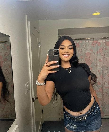 trangolina ポルノモデル 画像