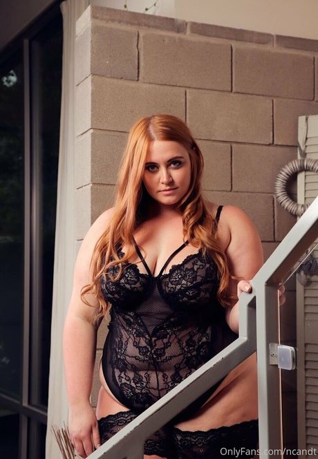 赤毛の太めOnlyFans エロ ギャラリー