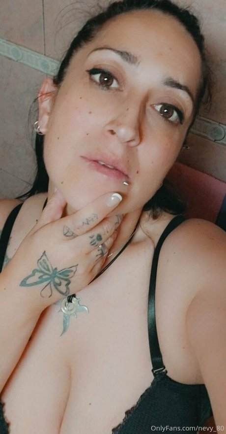 nevy 80 完璧なスター 写真