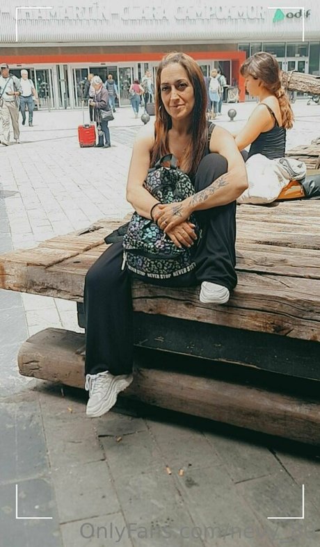 nevy 80 ポルノスター 写真