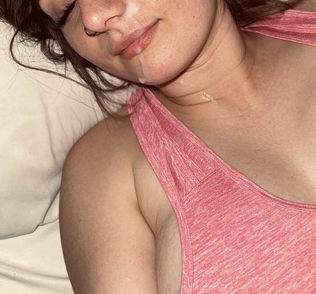 お金 オンリーファンズ アートポルノ ギャラリー