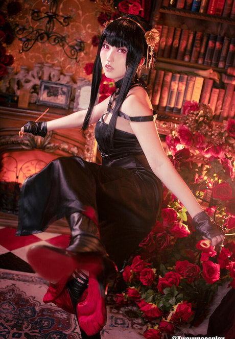 Twoyun ポルノスター ヌード ギャラリー