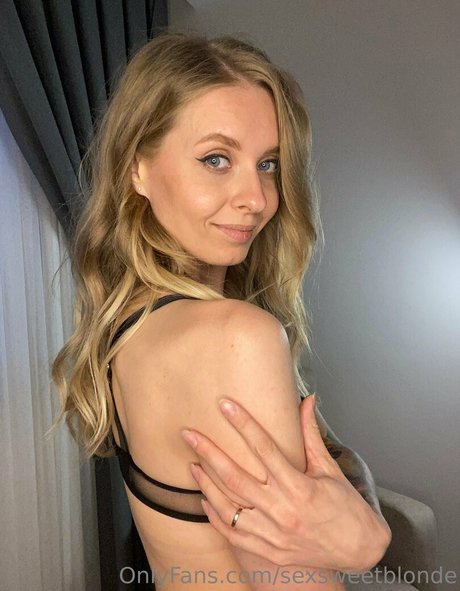 sexsweetblonde 美しいモデル 写真