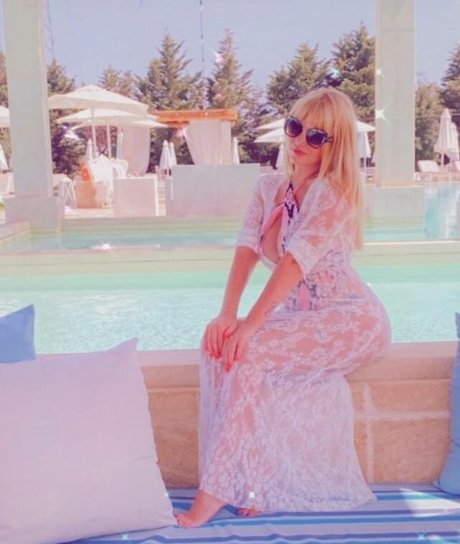 ロールプレイオンリーファン ポルノ 画像