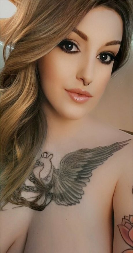 alexiwildexxx ポルノスター HD 写真