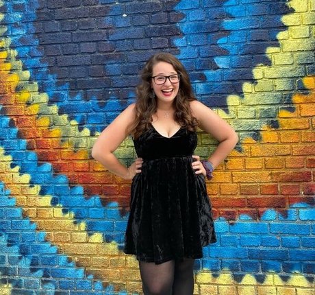 Zara Zahavah 素敵なポルノスター 写真