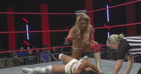 熟女乱交OnlyFans 限定 画像