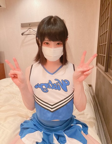 ゴス3P OnlyFans エロ 写真