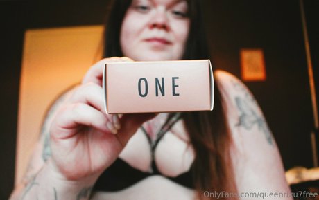 queenrixu7free 素敵なモデル 写真