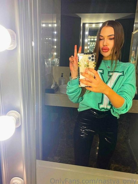 sofa ukr HD女優 写真