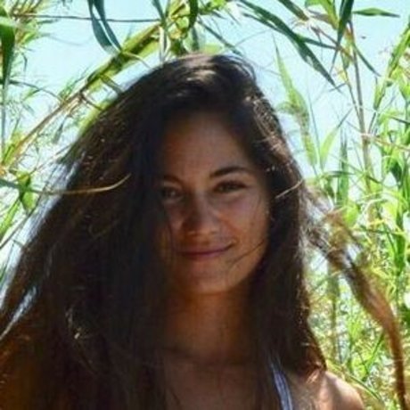 ラバーオンリーファン 無料 写真