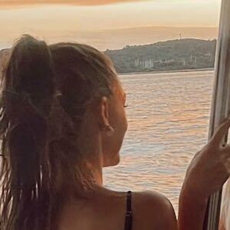 Lottie Loves ASMR HDモデル 写真