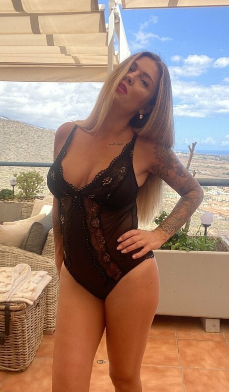 アナル舐めオンリーファンズ HD ギャラリー