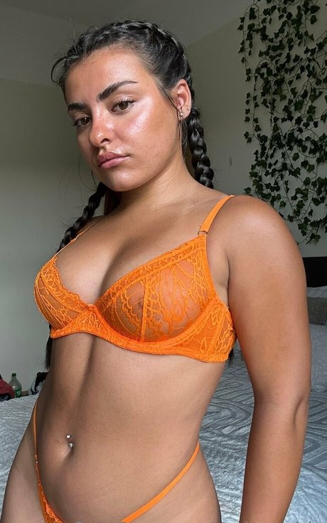 carlysophie ホットなポルノスター 画像