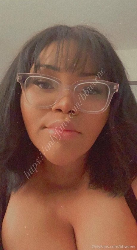 黒檀の猫オンリーファンズ ヌード アーカイブ