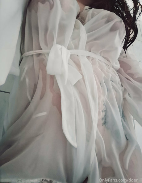 doenill ポルノスター 画像