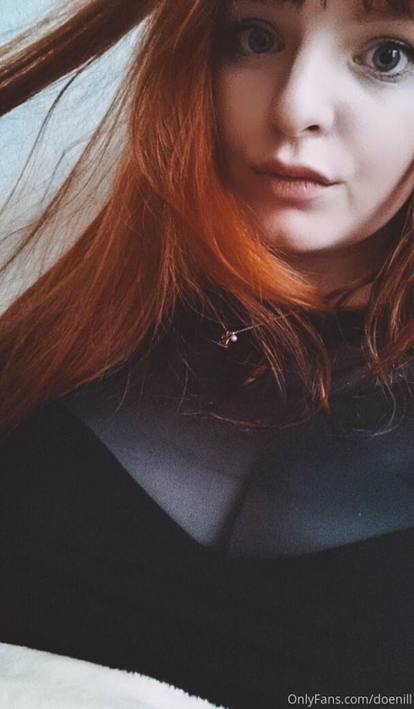 doenill ポルノ女優 画像