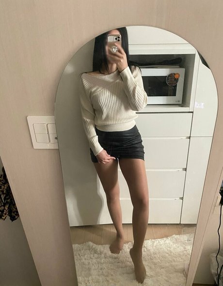 小人ヌードオンリーファンズ 素敵 画像