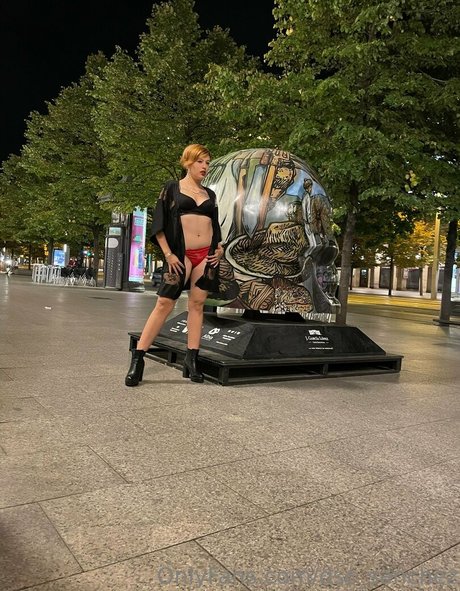 damerougeph HDポルノスター 写真