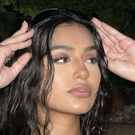 Shreya Verma セクシーモデル アーカイブ