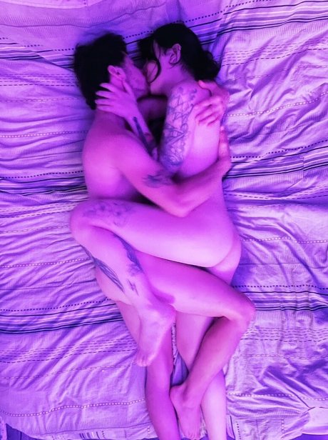 ナチュラルポーグオンリーファン ホットヌード 写真