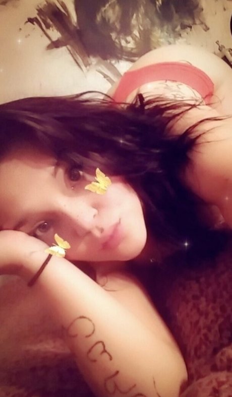 アジア人女性OnlyFans 美しい 画像