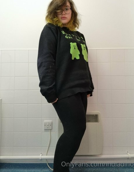 indiadino ポルノスター 写真