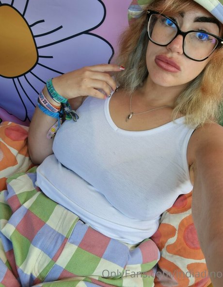 indiadino セックスモデル 画像