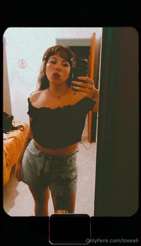 Loveali ヌードモデル 写真