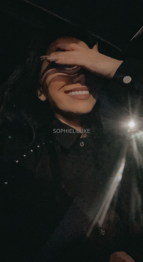 Sophieliluxe ポルノスター アダルト 写真