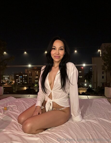 Sophieliluxe セクシーなスター 写真