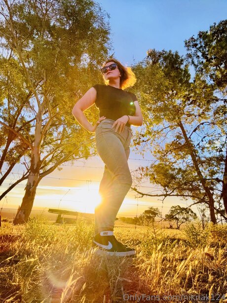 巨乳のオンリーファンズ ヌード 写真