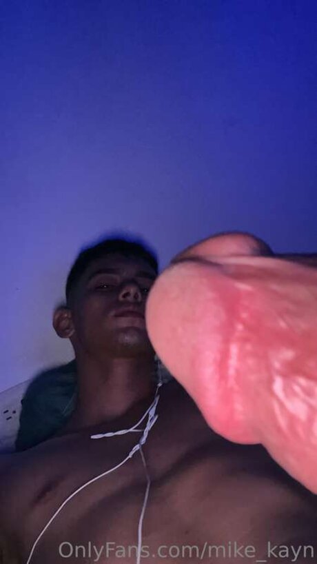 Mike Kayn 美しいモデル 写真