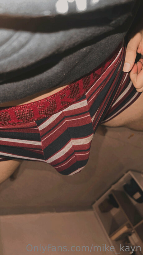 Mike Kayn ポルノスター 無料 写真