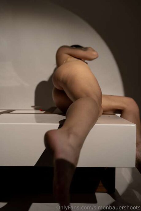 お金 オンリーファンズ 無料 写真