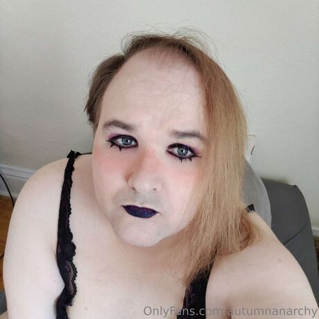 金髪レズビアンオンリーファンズ えろた ギャラリー