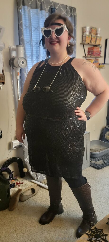 大きなお尻と巨乳のオンリーファンズ えろた 画像