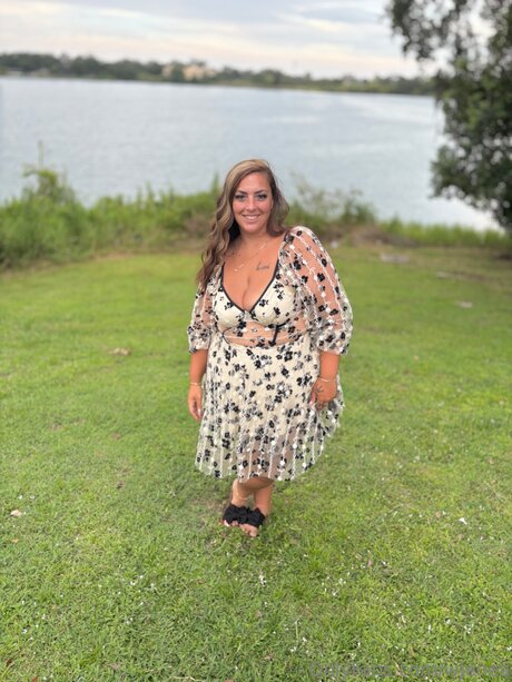 Wjenea ポルノ女優 画像