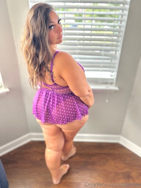 Wjenea 完璧なポルノスター 画像