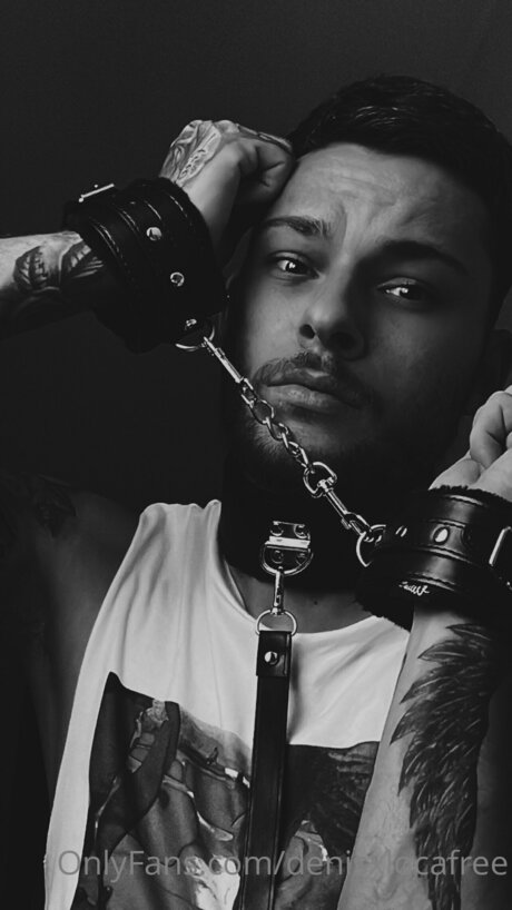 Inkeddenis セクシーモデル ギャラリー